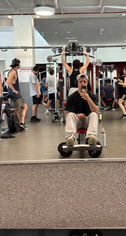 Resting between sets on the curling bench - focused training session